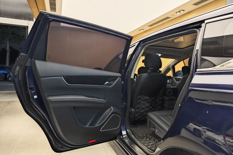 比亚迪 宋MAX 2017款 1.5T 自动智联精英型 7座车身外观6008