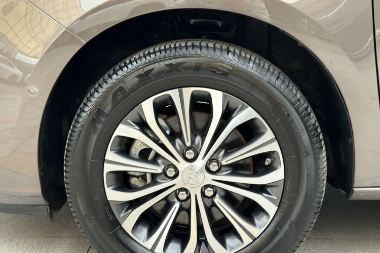 别克GL8 2022款 陆上公务舱 652T 智慧豪华型局部细节9009