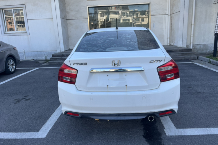 本田 锋范经典 2012款 1.5L 自动精英版车身外观6001