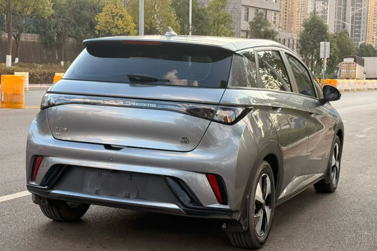 比亚迪 海豚 2023款 420km 时尚版车身外观6005