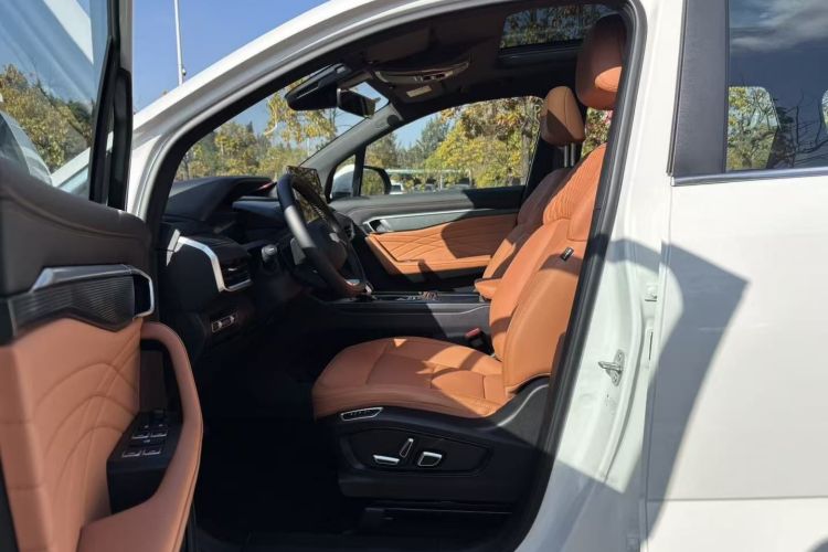 吉利汽车 豪越L 2024款 2.0T DCT旗舰型中控内饰7004