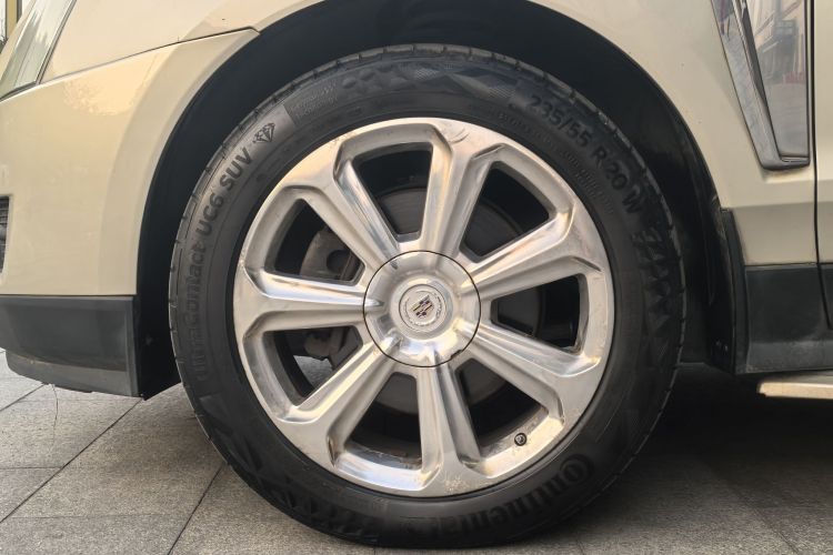 凯迪拉克SRX 2013款 3.6L 旗舰型局部细节9003