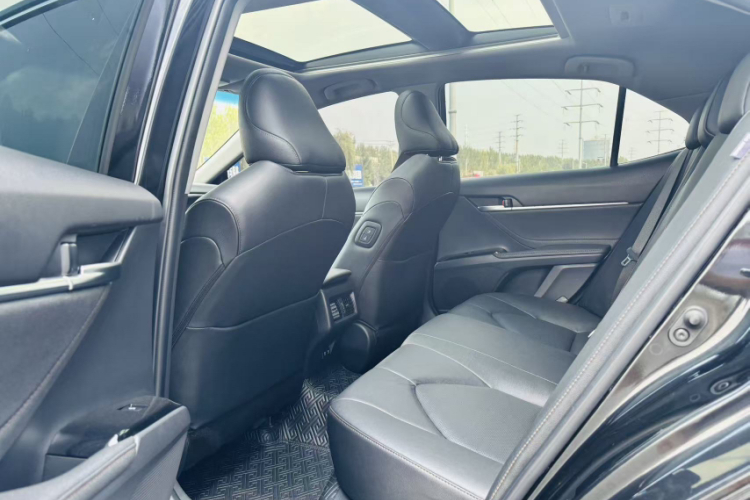 丰田 凯美瑞 2019款 改款 2.5G 豪华版中控内饰7003