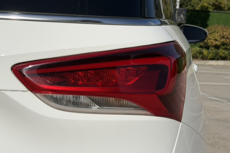 别克GL6 2021款 323T 轻混动互联豪华型车身外观6009