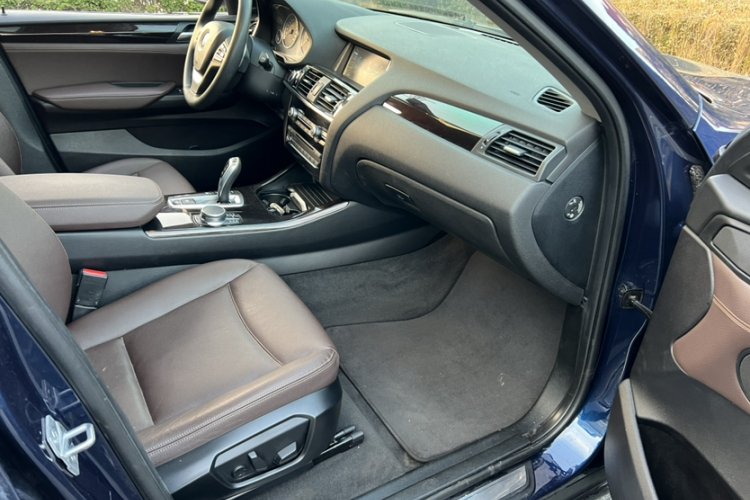 宝马X4 2014款 xDrive20i X设计套装中控内饰7001