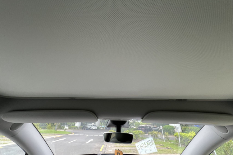 特斯拉 Model Y 2022款 长续航全轮驱动版局部细节22