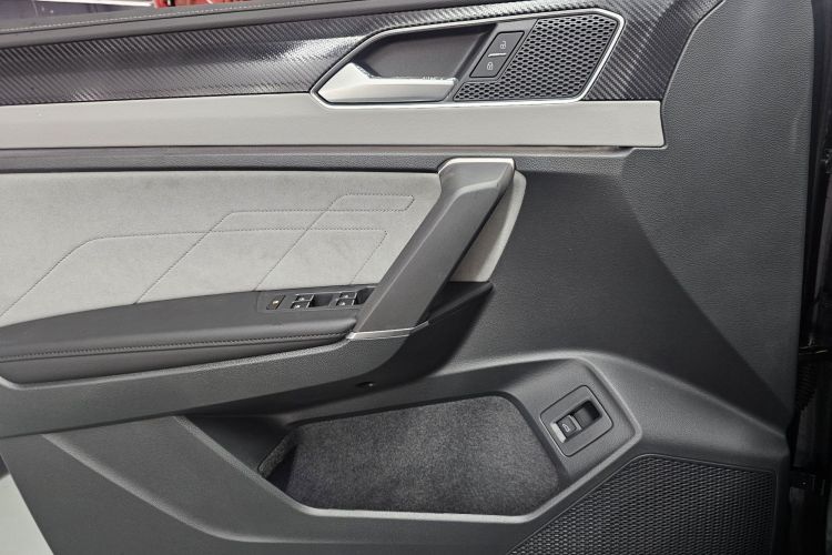 大众 探岳X 2024款 330TSI 两驱尊贵高能版中控内饰7011