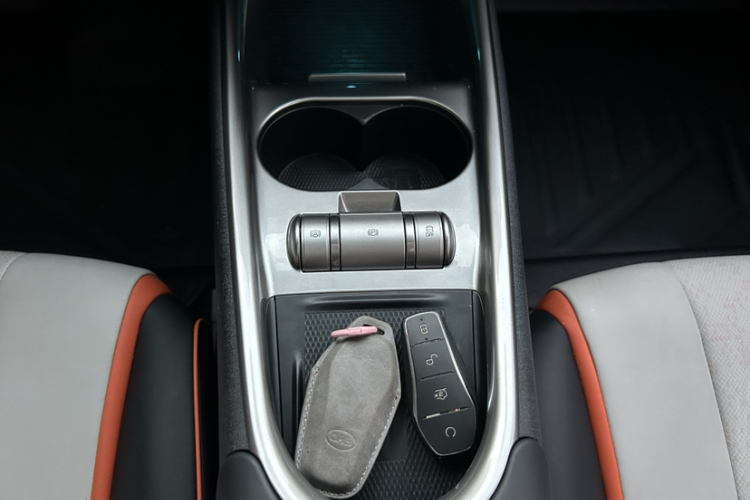 比亚迪 海豚 2021款 405km 时尚版中控内饰7008