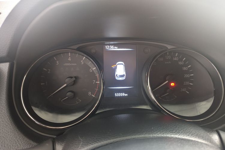 日产 奇骏 2019款 2.0L CVT舒适版 2WD中控内饰15