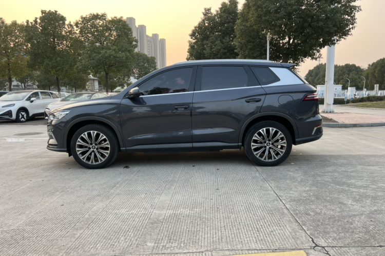 比亚迪 宋Pro新能源 2019款 DM 1.5T 四驱性能版豪华型车身外观6001