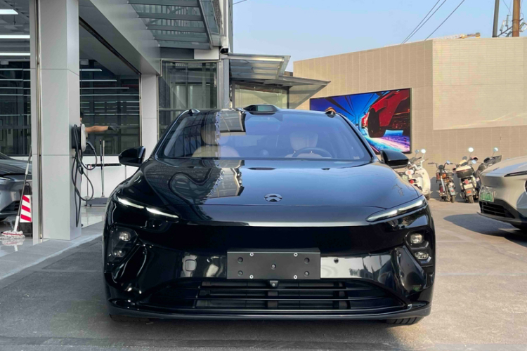 蔚来ET7 2022款 100kWh 首发版车身外观6007