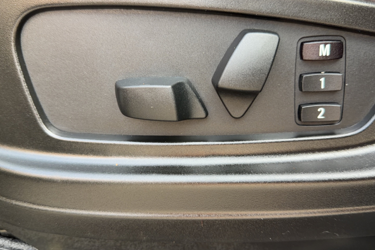 宝马X5(进口) 2011款 xDrive35i 领先型局部细节9010