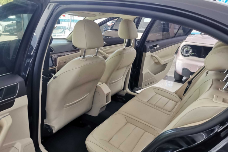 大众 朗逸 2015款 1.6L 自动舒适版中控内饰7005