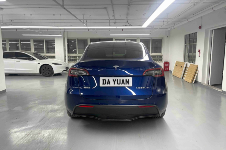 特斯拉 Model Y 2021款 标准续航后驱版车身外观6012