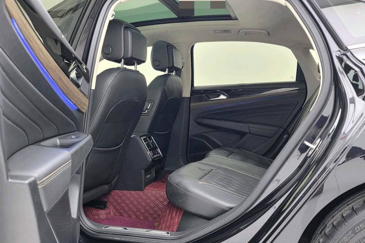 大众 帕萨特 2019款 330TSI 豪华版 国VI中控内饰7003