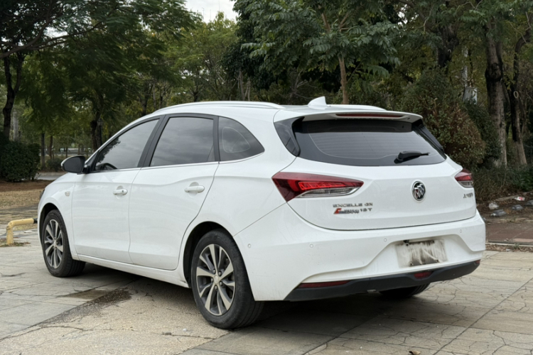 别克 阅朗 2018款 18T 自动精英型车身外观6007