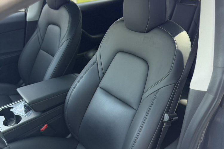 特斯拉 Model 3 2021款 标准续航后驱升级版中控内饰7002