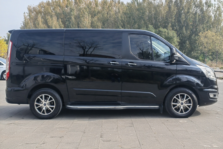 福特 途睿欧 2017款 2.0T 自动精睿版车身外观6002