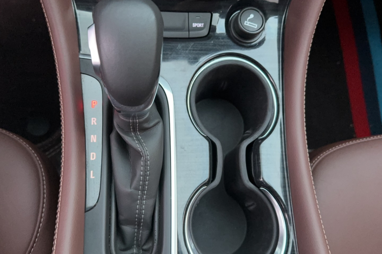 别克 昂科威 2018款 28T 四驱精英型中控内饰7008