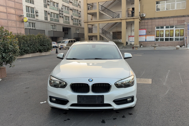 宝马1系(进口) 2016款 118i 领先型车身外观6001