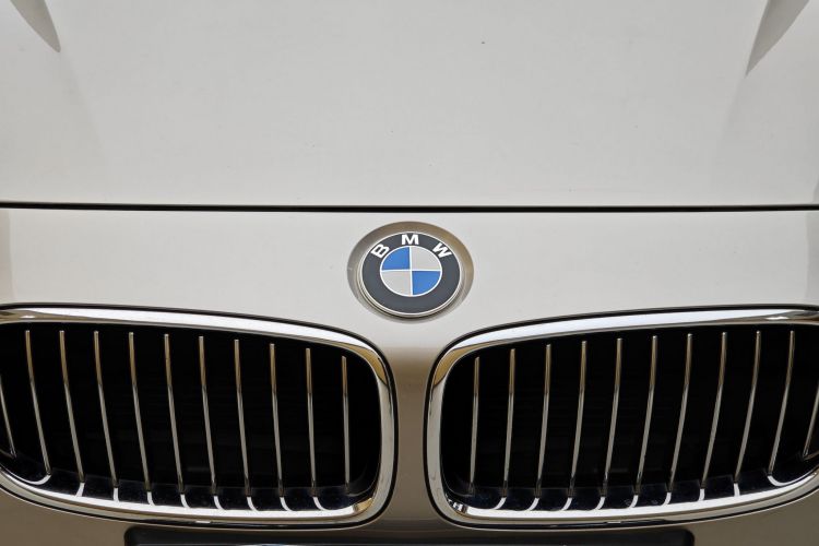 宝马3系 2014款 320Li 豪华设计套装局部细节9003