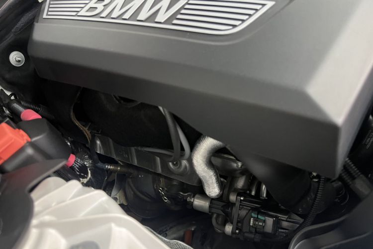 宝马5系 2019款 525Li M运动套装局部细节9010