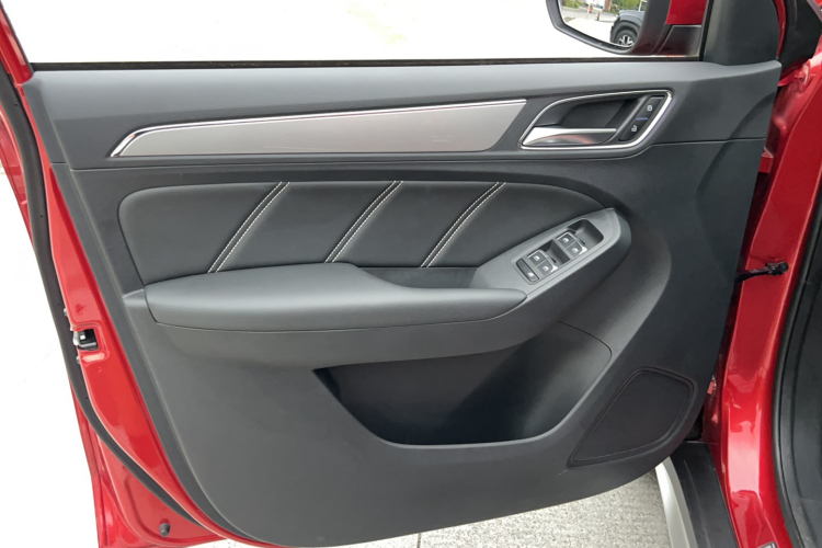 荣威RX5 2020款 20T 自动4G互联超越旗舰版中控内饰7002