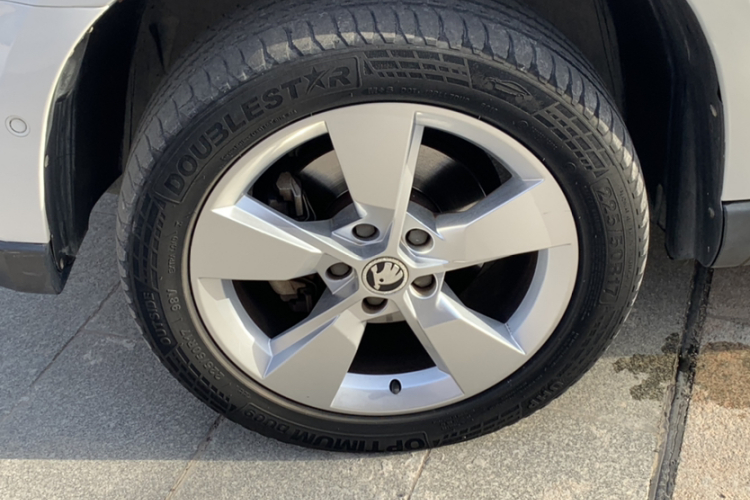 斯柯达 Yeti 2014款 1.4TSI DSG极地版车身外观6005