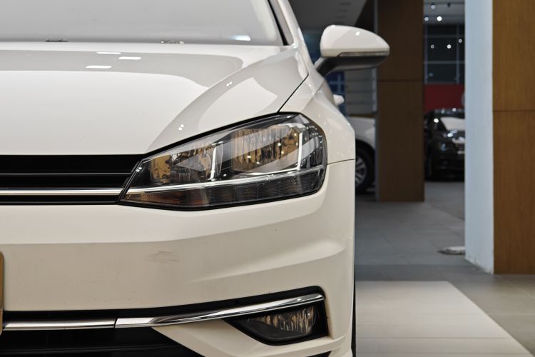 大众 高尔夫 2018款  230TSI 自动豪华型车身外观6003