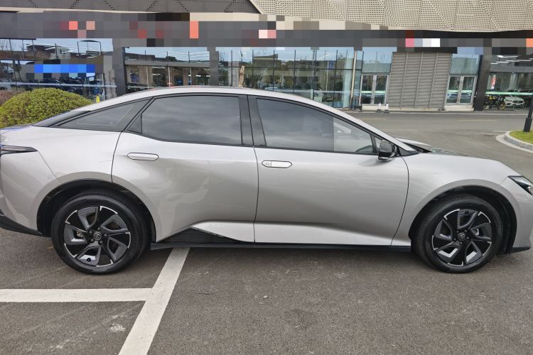 丰田bZ3 2023款 517km 精英PRO车身外观6005