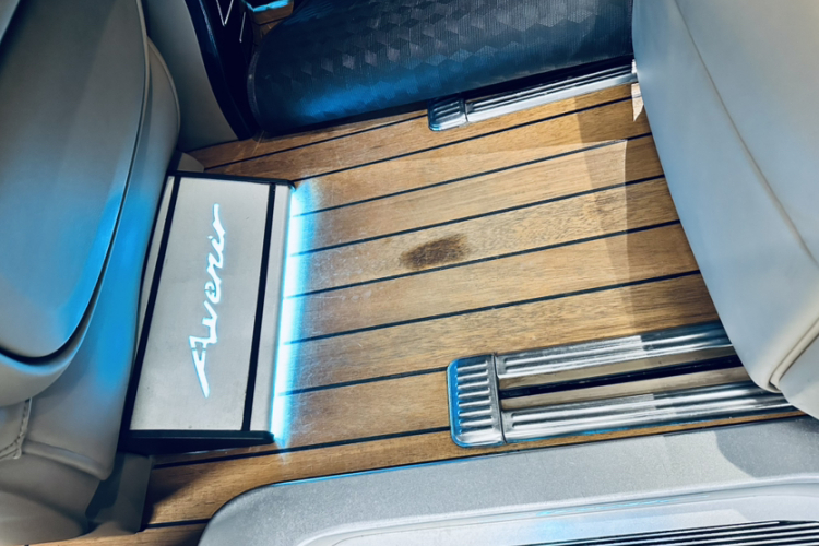 别克GL8 2021款 ES陆尊 653T 豪华型中控内饰7012