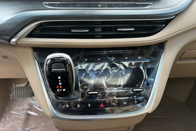 别克GL8 2020款 ES陆尊 653T 尊享型中控内饰7007