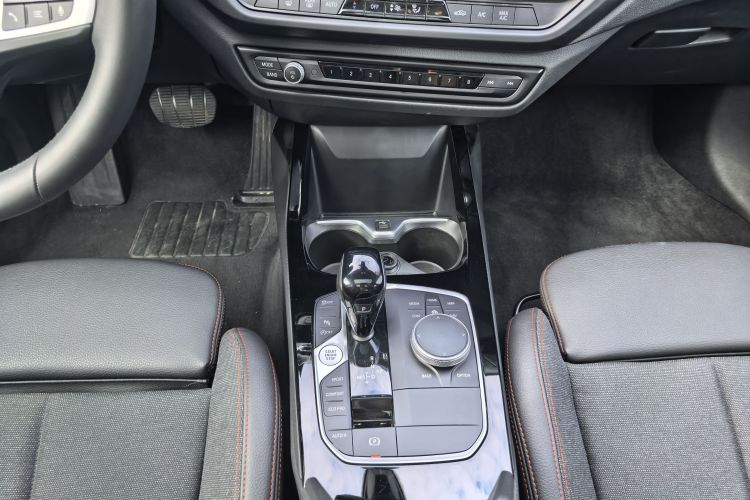 宝马2系(进口) 2023款 225i 四门轿跑车 M运动套装局部细节18