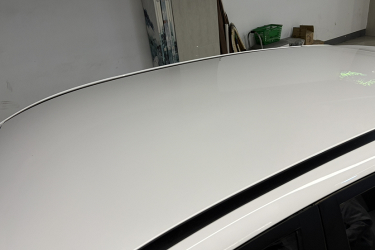 哪吒汽车 哪吒V 2022款 潮 300 Lite 磷酸铁锂局部细节57