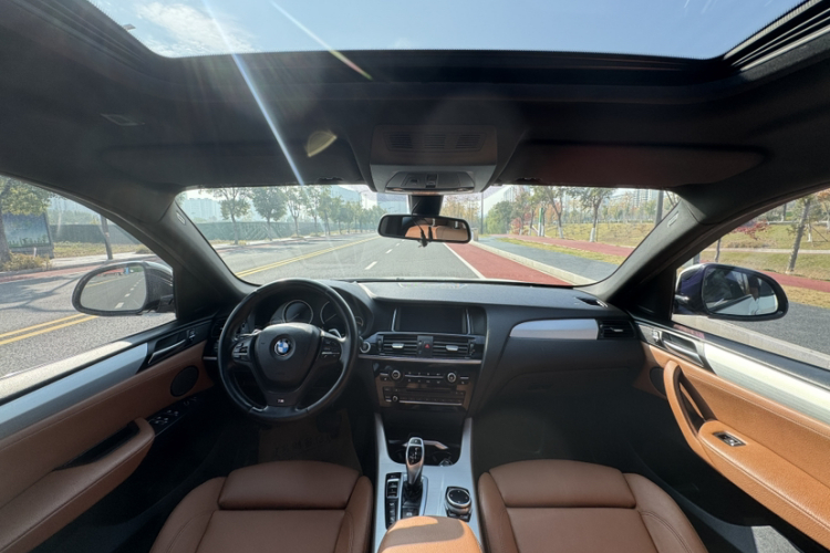 宝马X4 2014款 xDrive35i M运动型中控内饰7003