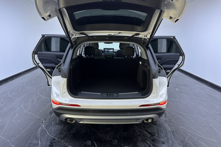 林肯 冒险家 2020款 2.0T 两驱尊享版局部细节23