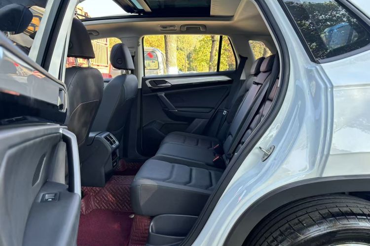 大众 探岳 2021款 330TSI 两驱3周年限量版中控内饰7004