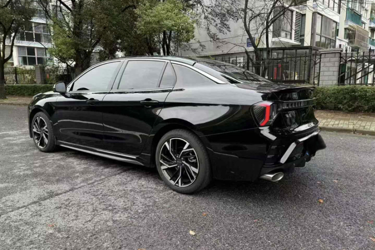 领克03 2025款 1.5TD DCT冠军版Pro车身外观6004