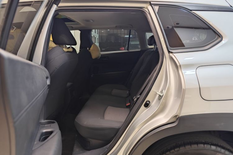 丰田 锋兰达 2023款 2.0L 智能电混双擎 领先版车身外观6012