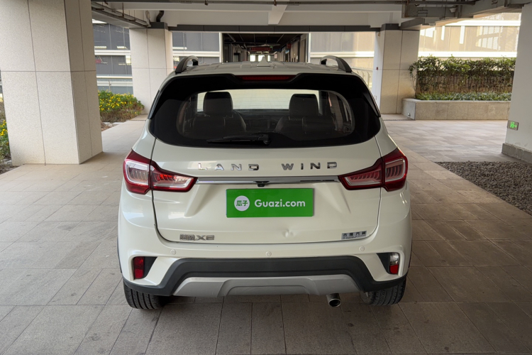 陆风X2 2017款 1.6L 手动铂锐版车身外观6005