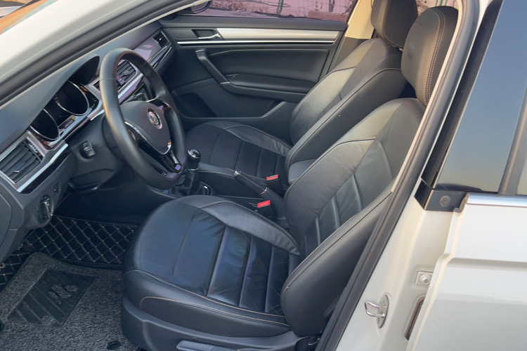 大众 宝来 2016款 230TSI 手动舒适型局部细节19