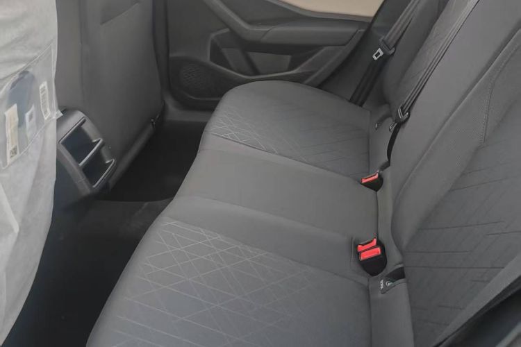 捷达VA7 2025款 1.4T 听劝版中控内饰7004