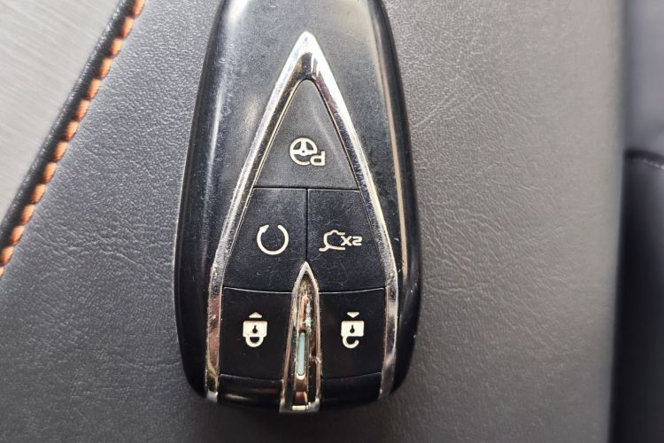 长安UNI-V 2022款 1.5T 智慧领航型中控内饰7001