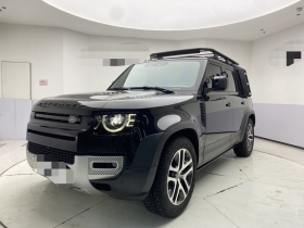 路虎卫士 2024款 110 3.0T P400 暗黑特别版