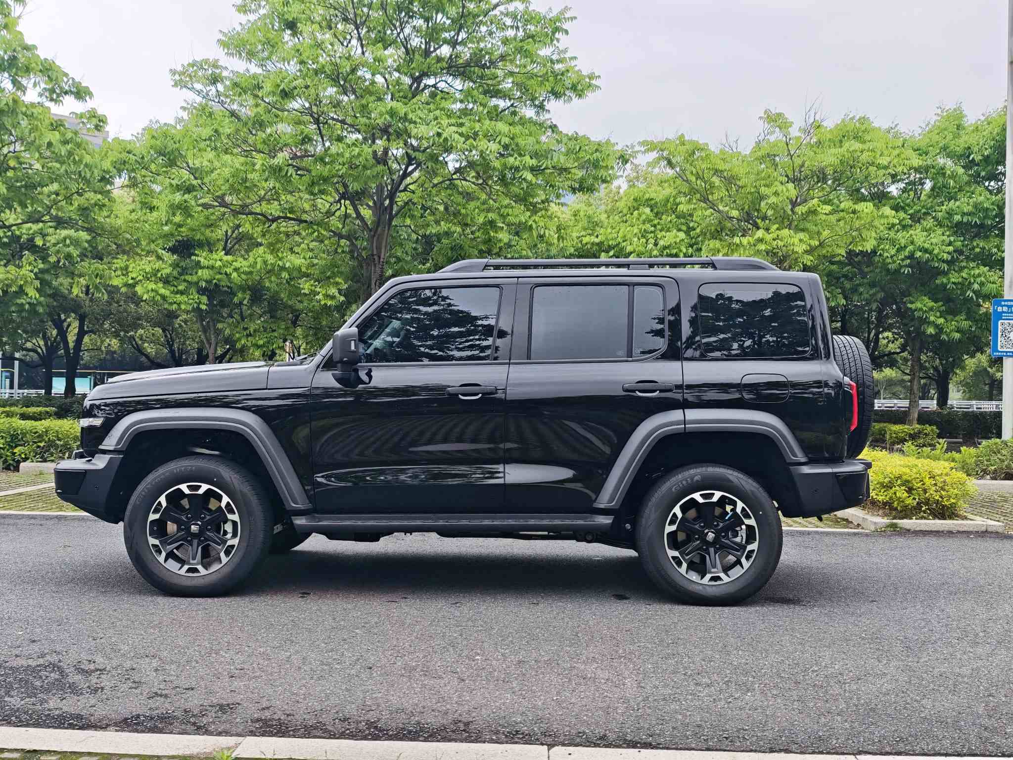 坦克300新能源 2025款 Hi4-T 37.1kWh(4)