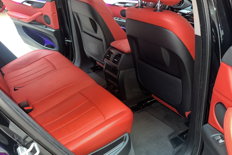 宝马X6（平行进口） 中控内饰7012