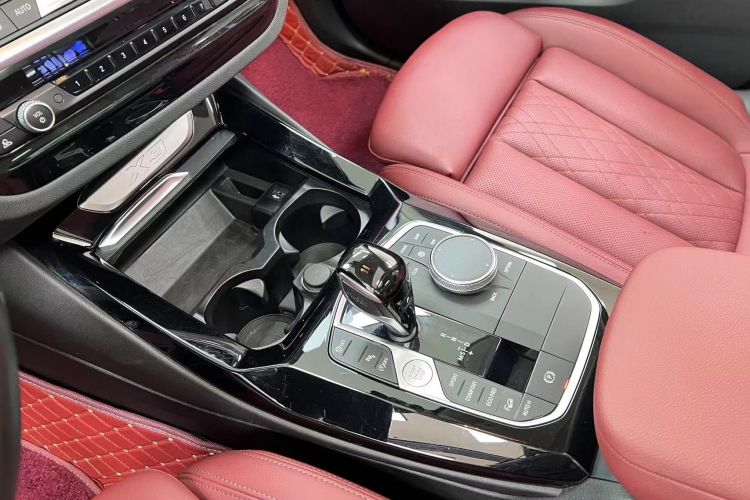 宝马X3 2022款 改款 xDrive25i M运动套装中控内饰7014