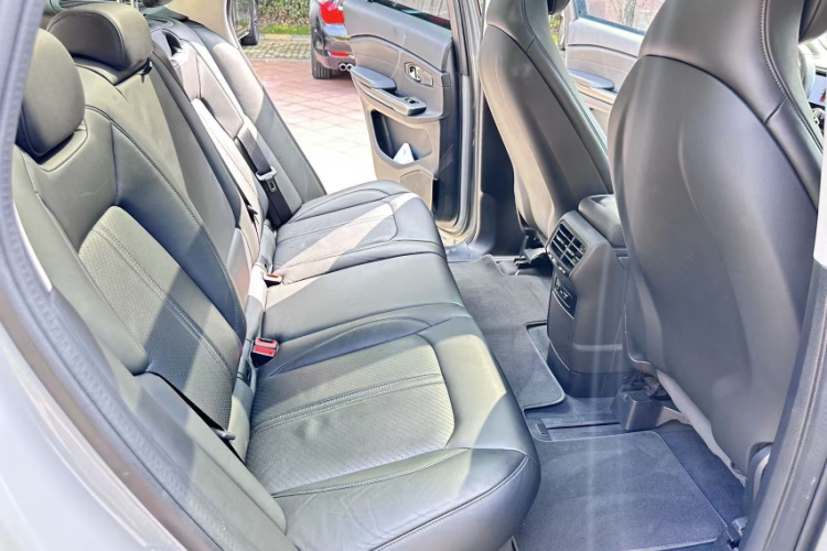 蔚来ES6 2019款 420KM 运动版中控内饰7003