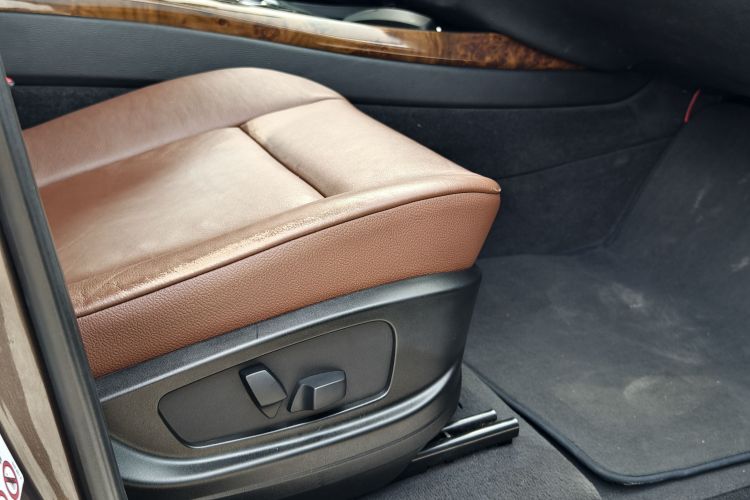 宝马X5(进口) 2013款 xDrive35i 领先型局部细节41