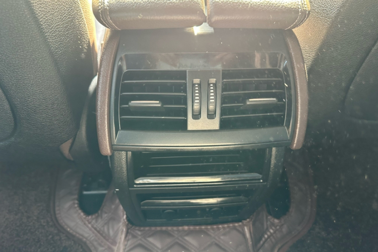 宝马X5(进口) 2018款 xDrive28i中控内饰7008